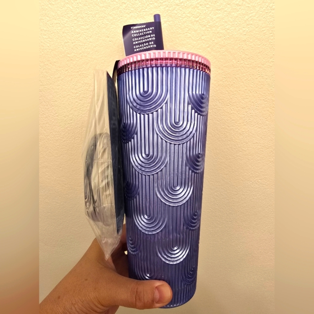 NWT Starbucks 2025 LATAM Mermaid Scale Venti Tumbler With Extra Lid - Picture 3 of 5